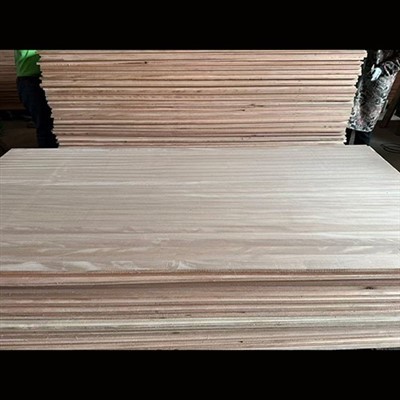 Paneli Dodrefn Redwood